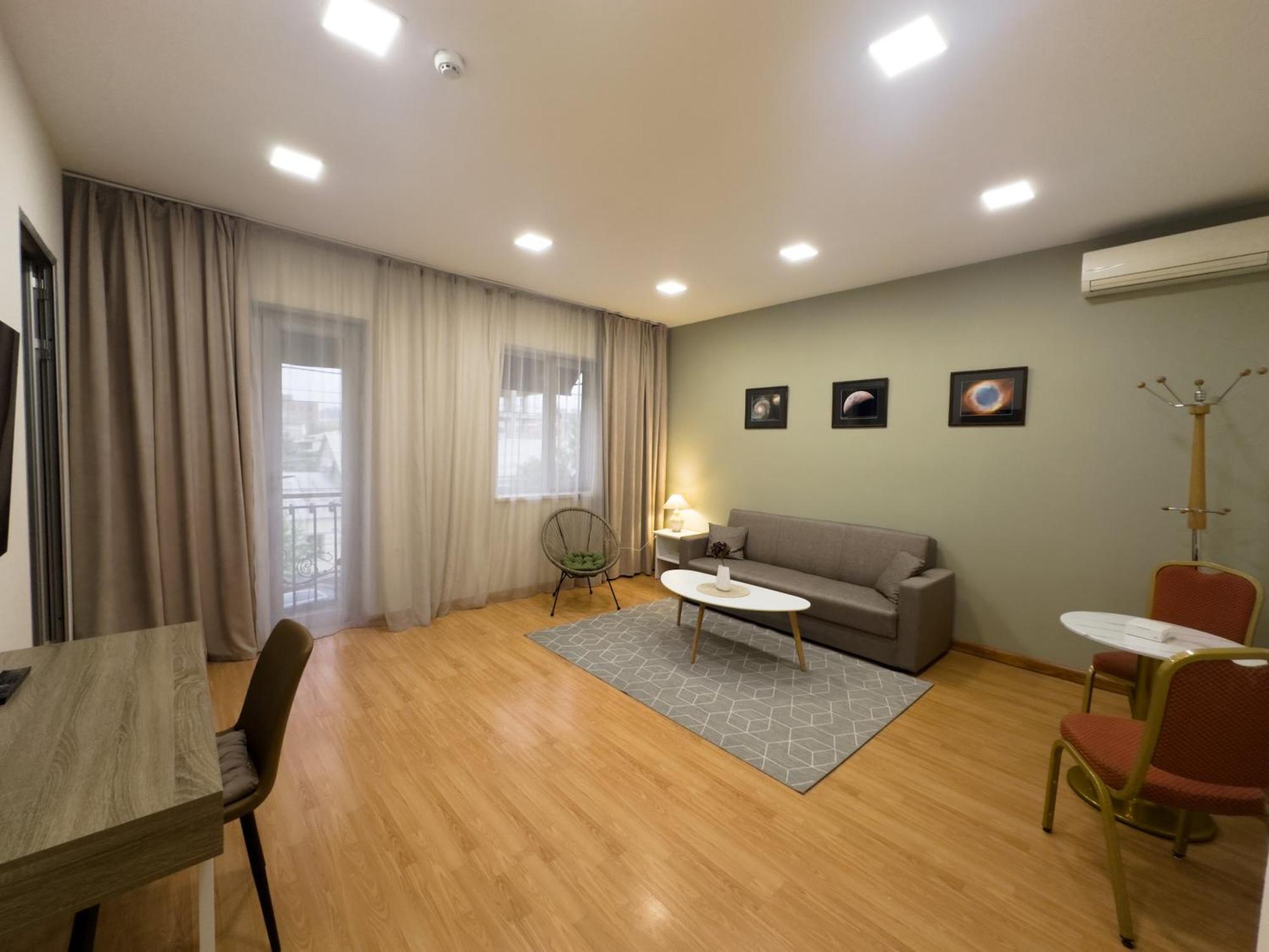 Rest Apartments By Nava Hotel Erivan Exterior foto